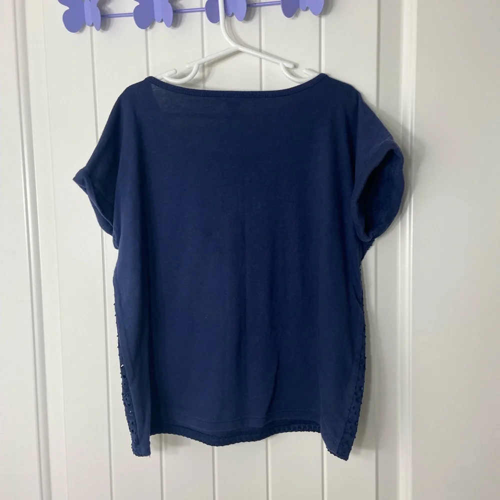 NWOT Old Navy girl’s dark navy blue cuffed sleeve cutout pattern shirt top large